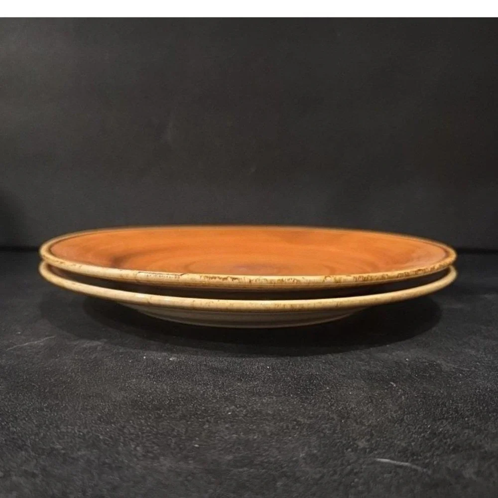 Thomson Pottery add touch